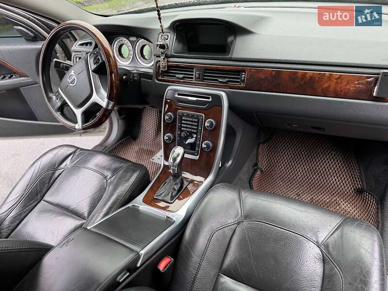 Універсал Volvo XC70 2012 в Ставищі