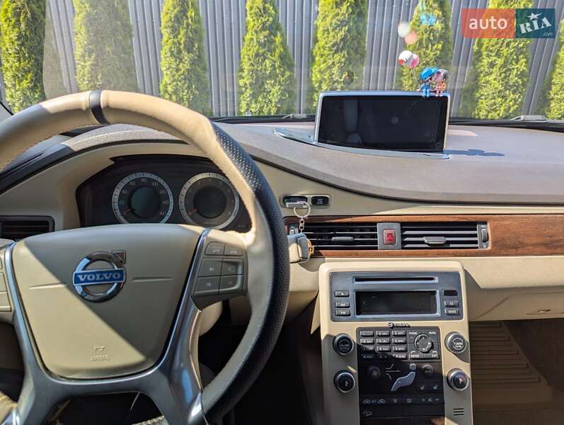 Универсал Volvo XC70 2010 в Ивано-Франковске