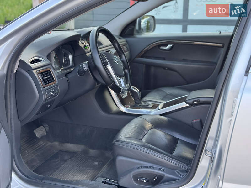 Универсал Volvo XC70 2015 в Львове фото 11 Универсал Volvo XC70 2015 в Львове