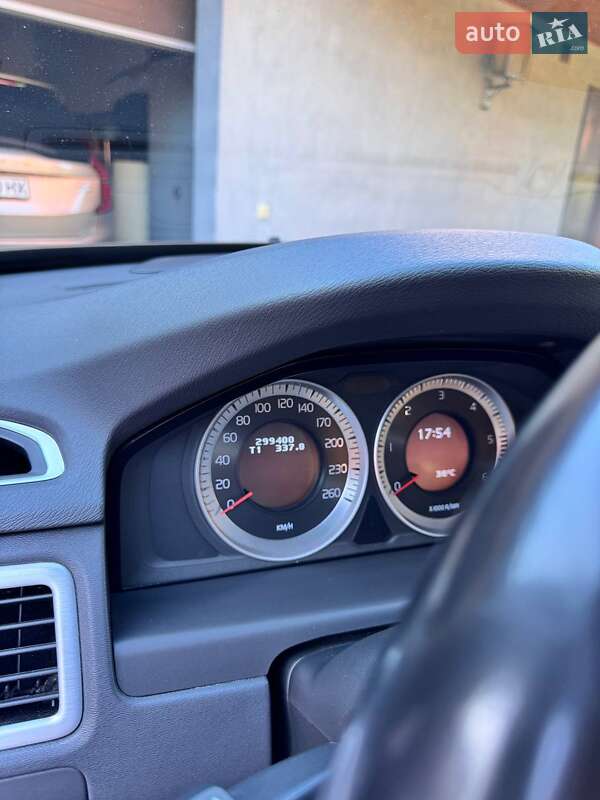 Универсал Volvo XC70 2013 в Звягеле