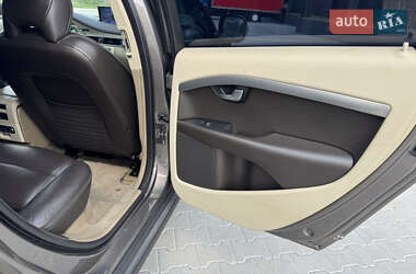 Універсал Volvo XC70 2010 в 