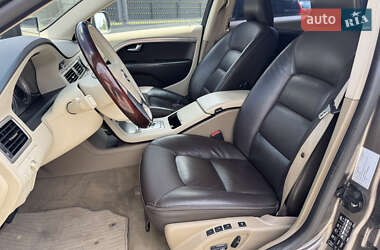 Універсал Volvo XC70 2010 в 