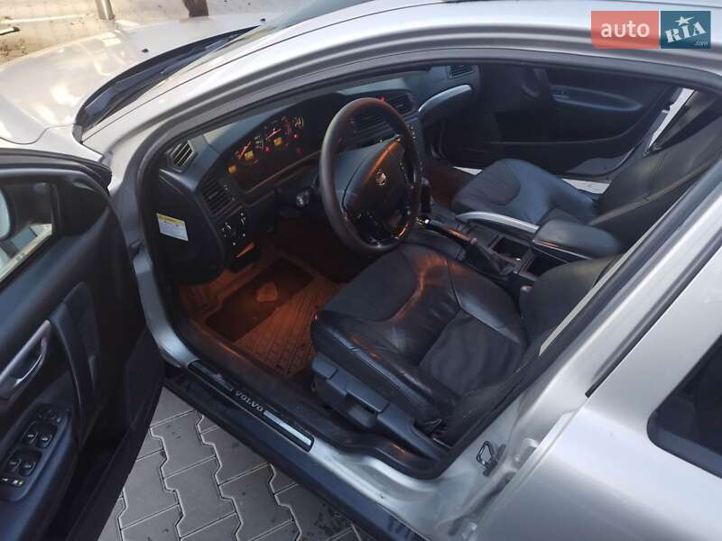 Універсал Volvo XC70 2004 в Броварах фото 2 Універсал Volvo XC70 2004 в Броварах