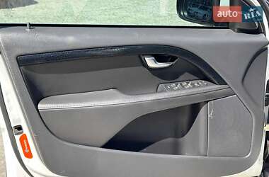 Универсал Volvo XC70 2010 в 