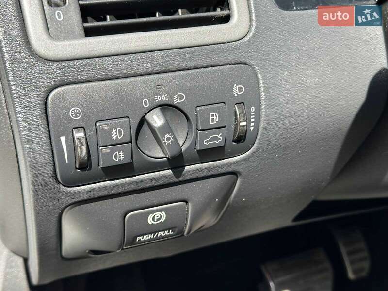 Универсал Volvo XC70 2010 в Львове