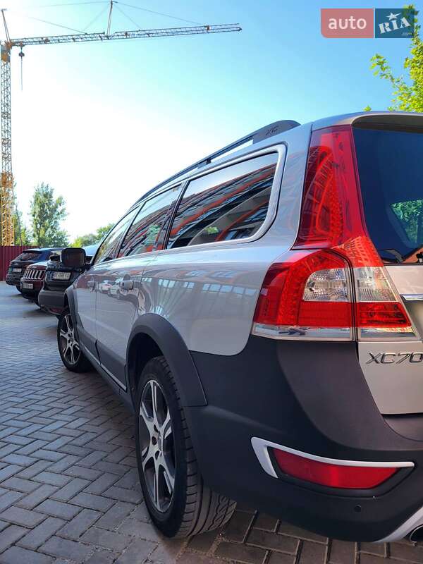 Универсал Volvo XC70 2014 в Хмельницком