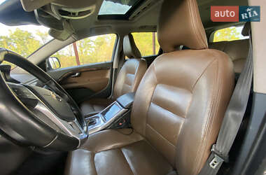 Универсал Volvo XC70 2015 в 