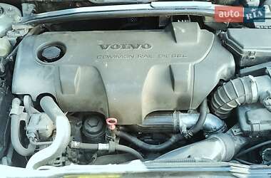 Универсал Volvo XC70 2004 в  фото 10 Универсал Volvo XC70 2004 в