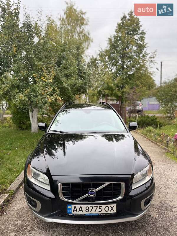 Универсал Volvo XC70 2008 в Киеве