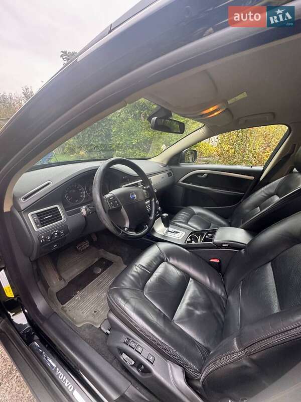 Универсал Volvo XC70 2008 в Киеве