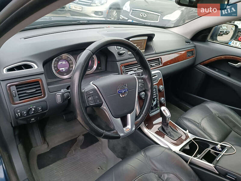 Универсал Volvo XC70 2012 в Харькове
