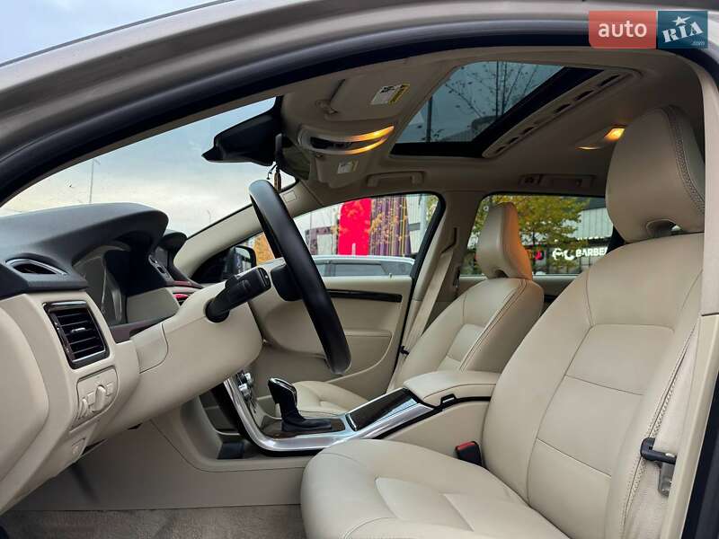 Універсал Volvo XC70 2014 в Києві фото 24 Універсал Volvo XC70 2014 в Києві