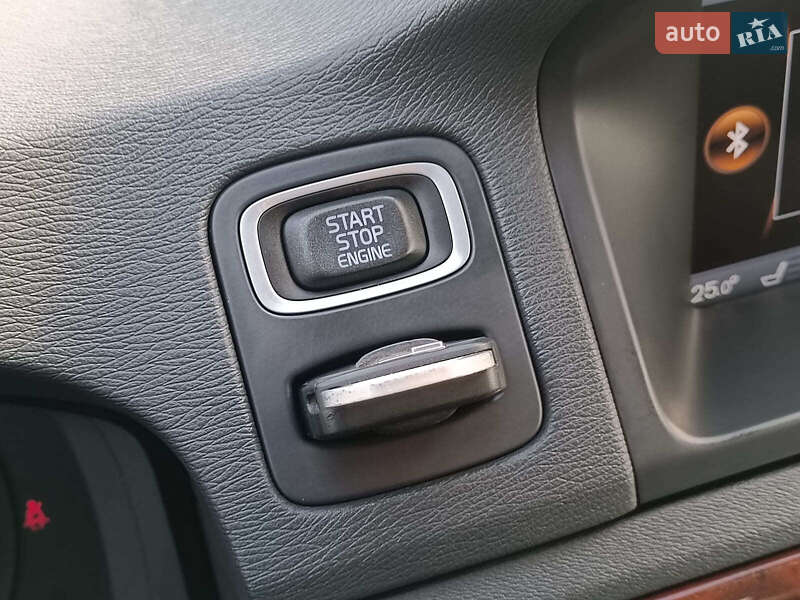 Универсал Volvo XC70 2012 в Харькове фото 26 Универсал Volvo XC70 2012 в Харькове