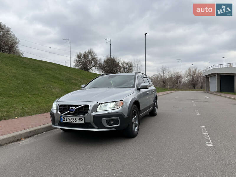 Универсал Volvo XC70 2013 в Киеве фото Универсал Volvo XC70 2013 в Киеве