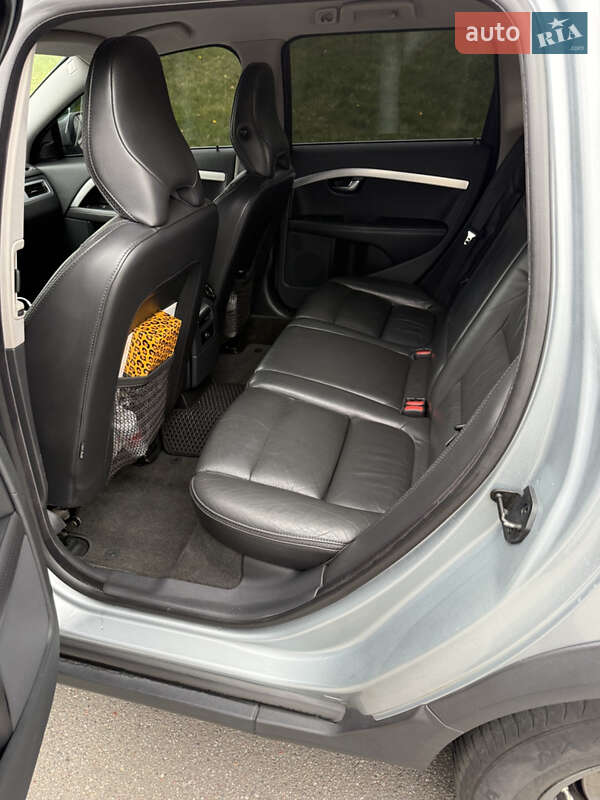 Универсал Volvo XC70 2013 в Киеве фото 14 Универсал Volvo XC70 2013 в Киеве