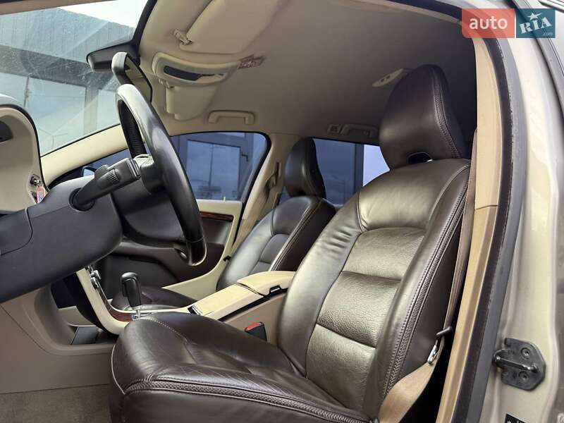 Універсал Volvo XC70 2008 в Києві