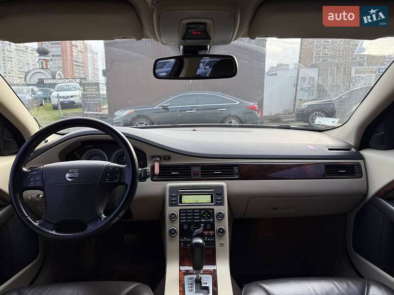 Універсал Volvo XC70 2008 в Києві