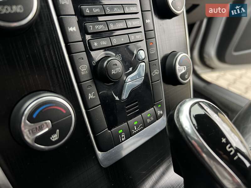 Універсал Volvo XC70 2013 в Луцьку