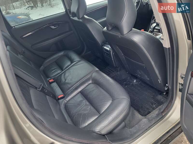 Универсал Volvo XC70 2012 в Киеве