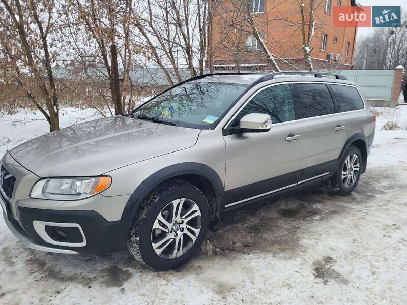 Универсал Volvo XC70 2012 в Киеве