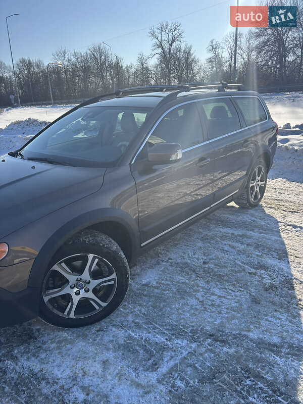 Универсал Volvo XC70 2013 в Обухове