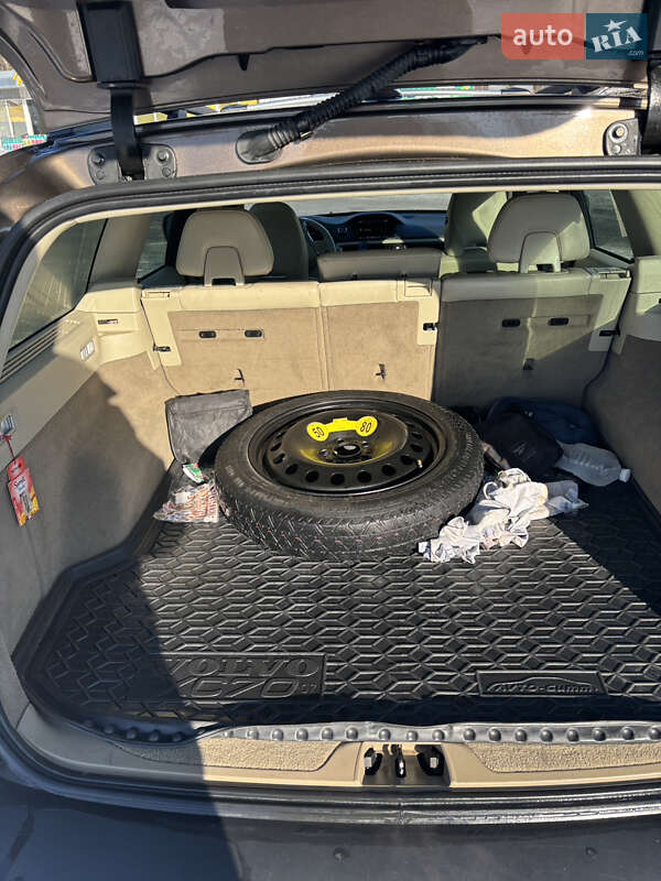 Универсал Volvo XC70 2013 в Обухове