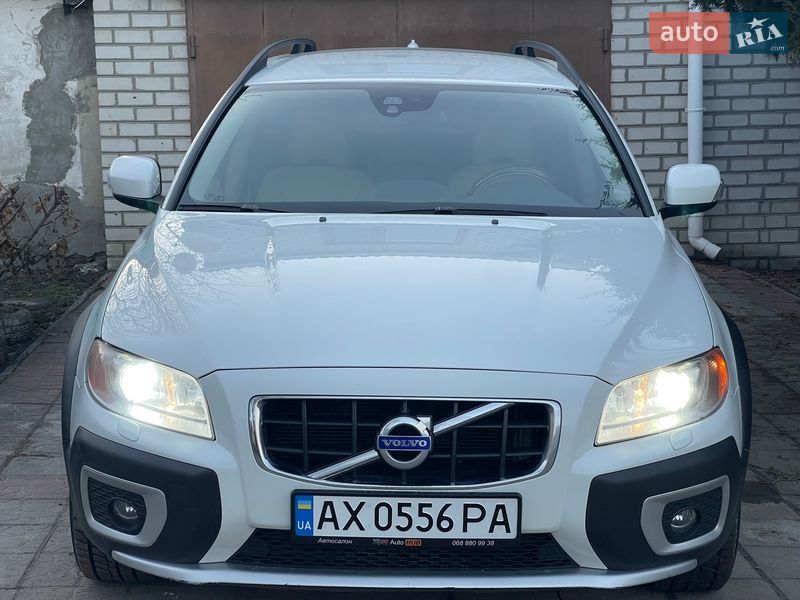 Volvo XC70 2011