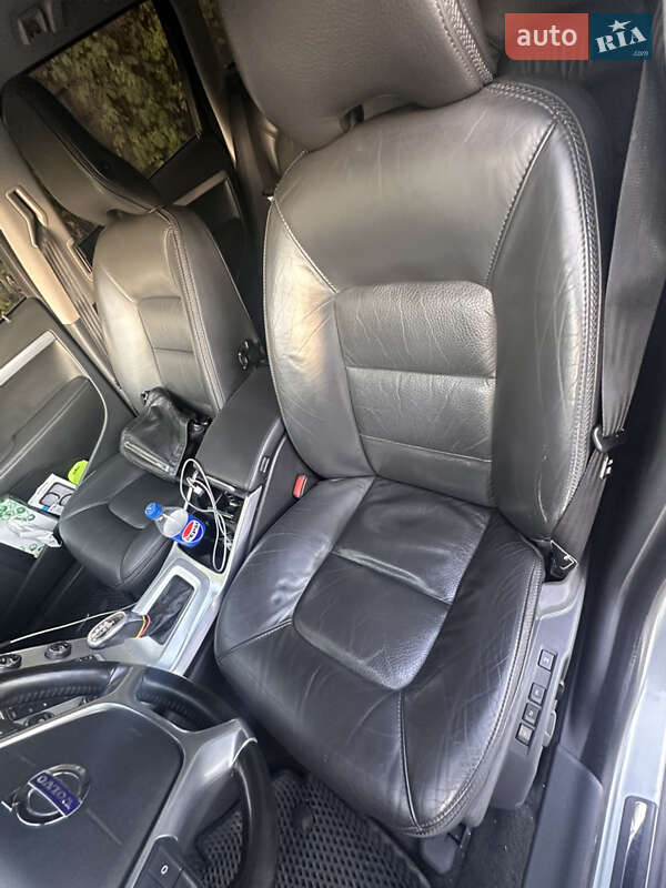 Универсал Volvo XC70 2013 в Киеве