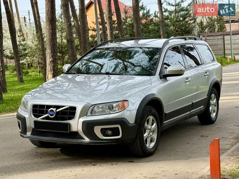 Volvo XC70 2010