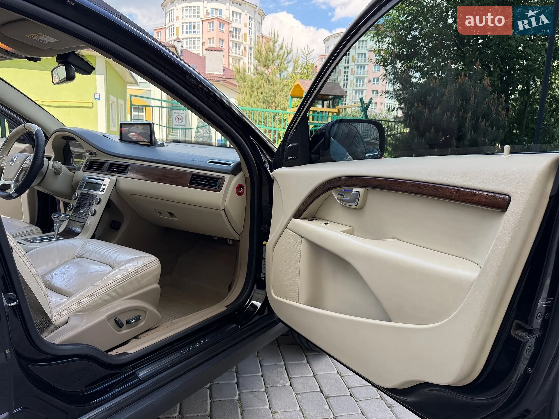 2010 Volvo XC70 - мініатюра 19