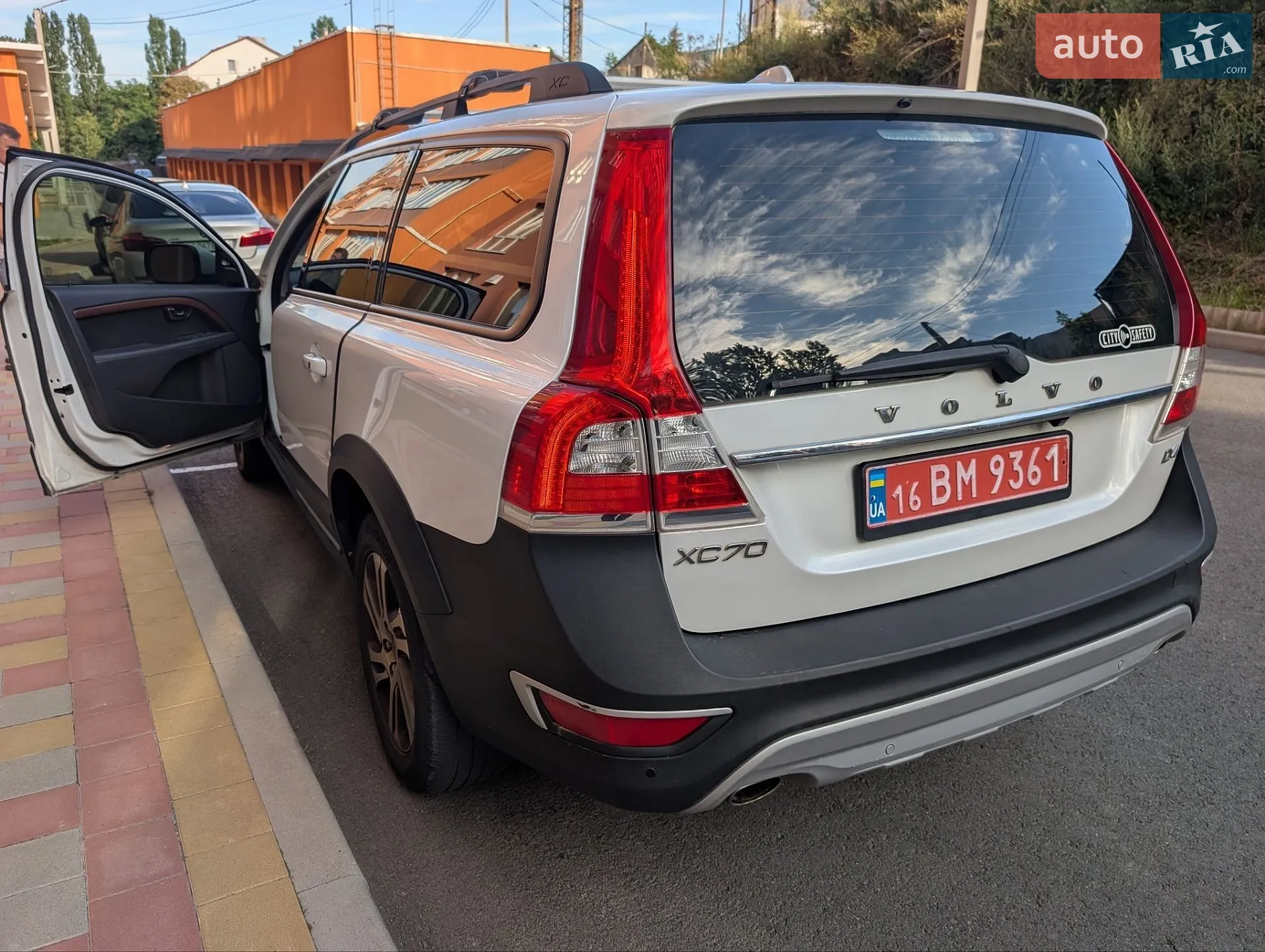 2015 Volvo XC70 - мініатюра 8