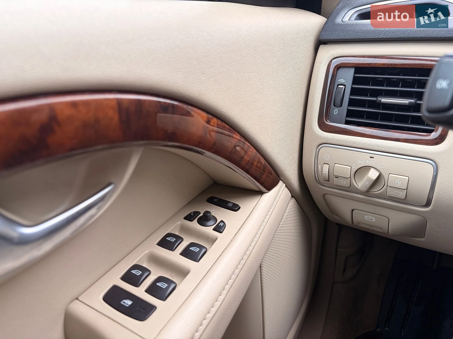 2013 Volvo XC70 - мініатюра 18