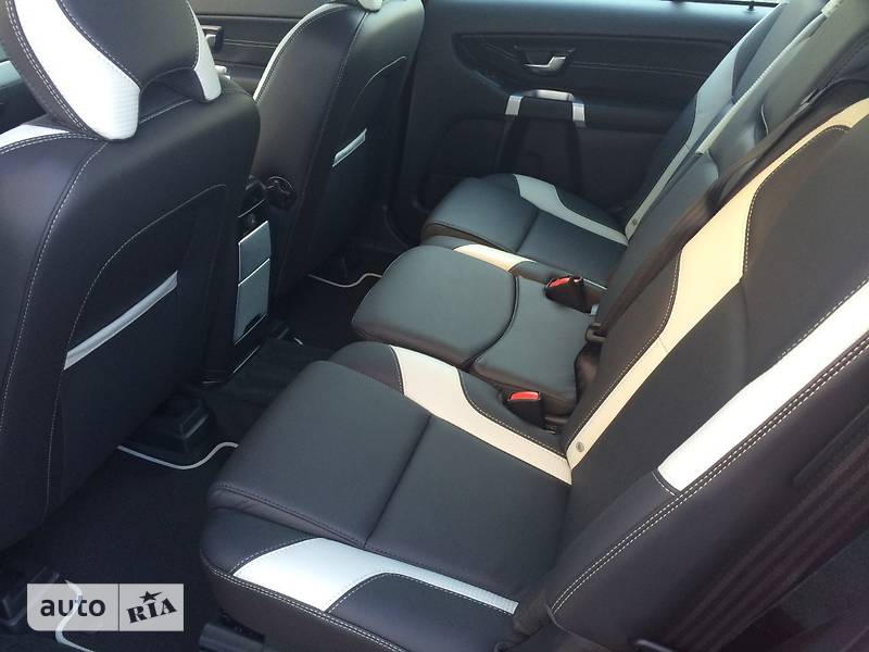 Внедорожник / Кроссовер Volvo XC90 2014 в Киеве