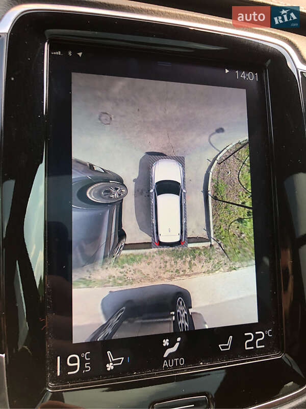 Внедорожник / Кроссовер Volvo XC90 2018 в Киеве