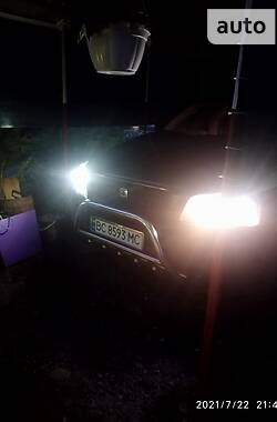 Внедорожник / Кроссовер Volvo XC90 2003 в 