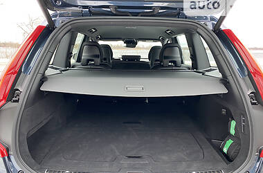Внедорожник / Кроссовер Volvo XC90 2021 в 
