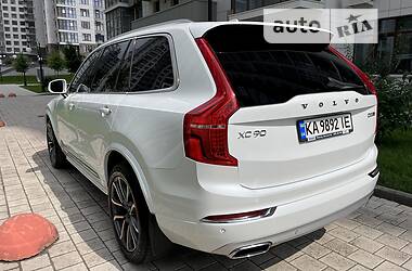 Позашляховик / Кросовер Volvo XC90 2017 в Києві