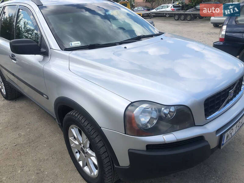 Volvo XC90 2004