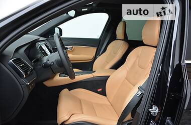Позашляховик / Кросовер Volvo XC90 2022 в 