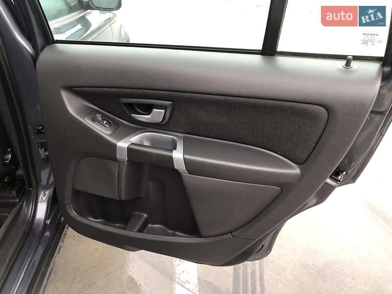 Позашляховик / Кросовер Volvo XC90 2009 в Києві фото 19 Позашляховик / Кросовер Volvo XC90 2009 в Києві