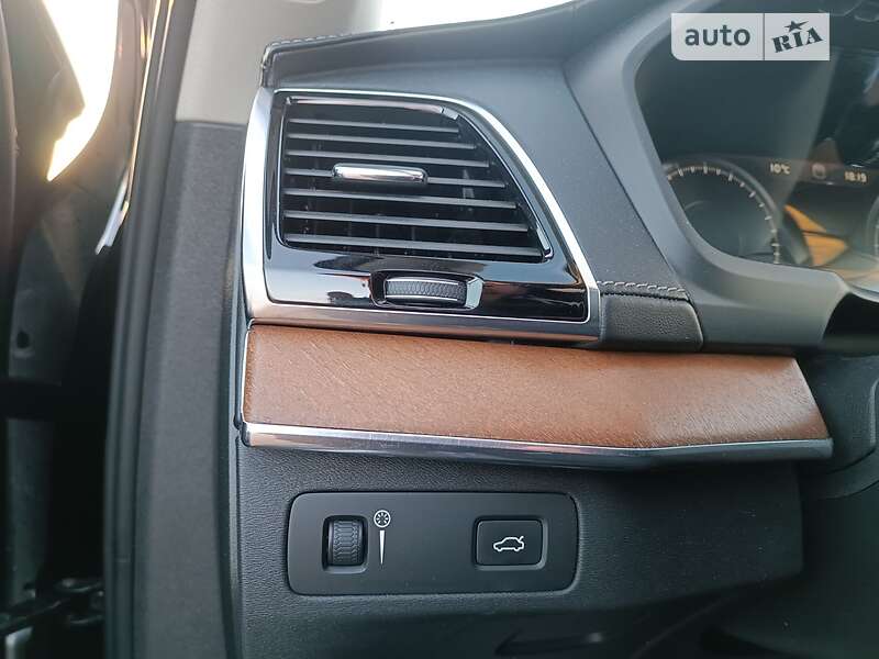 Внедорожник / Кроссовер Volvo XC90 2016 в Львове