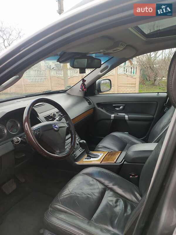 Внедорожник / Кроссовер Volvo XC90 2007 в Кегичевке