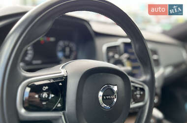 Внедорожник / Кроссовер Volvo XC90 2017 в 