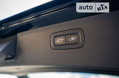 Позашляховик / Кросовер Volvo XC90 2019 в 