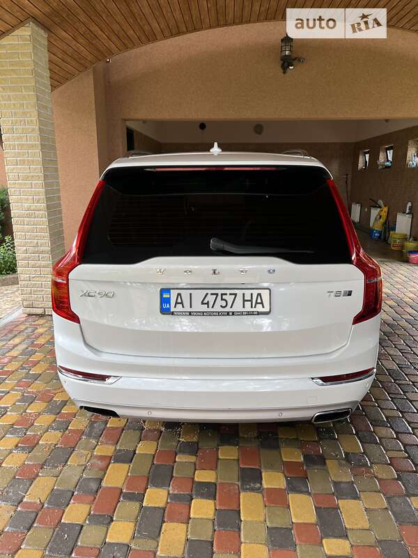 Позашляховик / Кросовер Volvo XC90 2016 в Києві