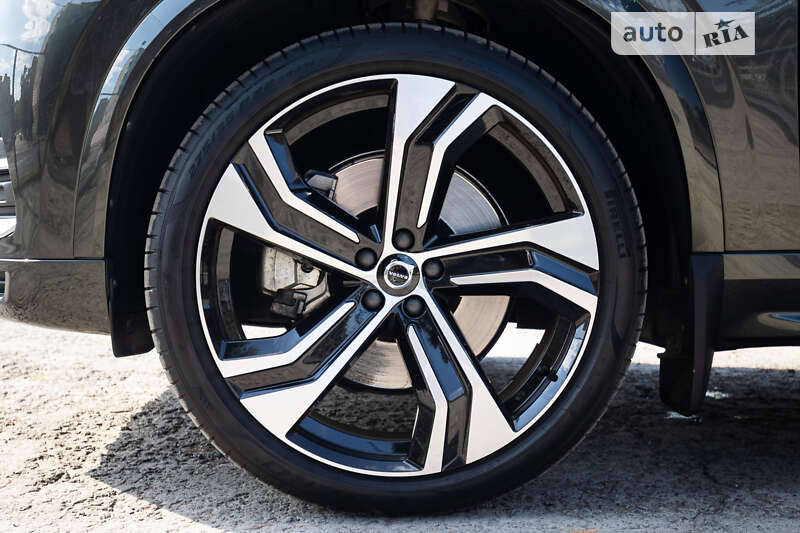 Позашляховик / Кросовер Volvo XC90 2020 в Києві