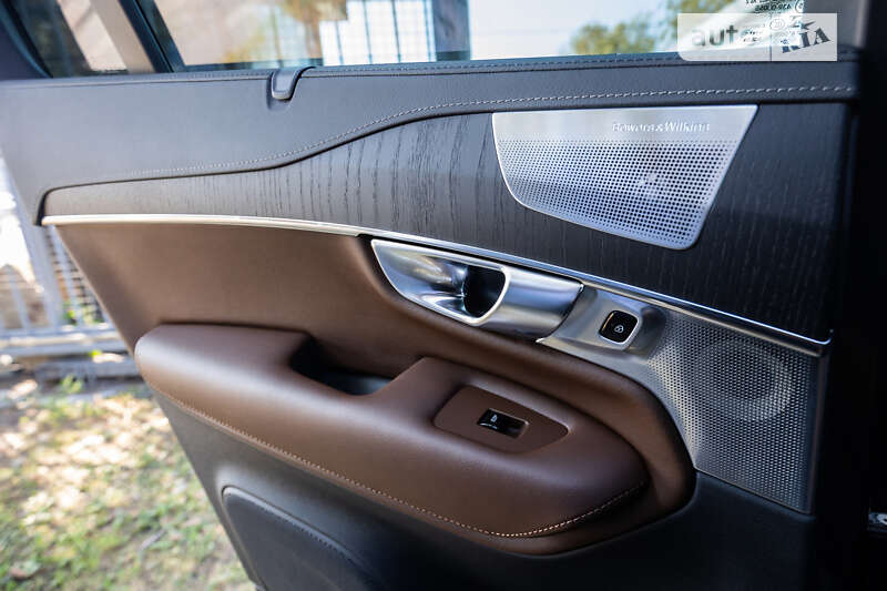 Позашляховик / Кросовер Volvo XC90 2020 в Києві