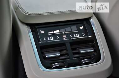 Внедорожник / Кроссовер Volvo XC90 2015 в 