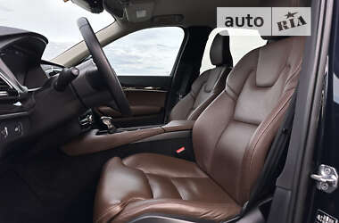 Внедорожник / Кроссовер Volvo XC90 2018 в 
