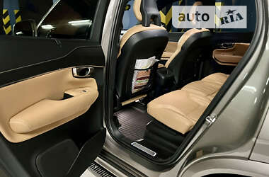 Внедорожник / Кроссовер Volvo XC90 2019 в Киеве